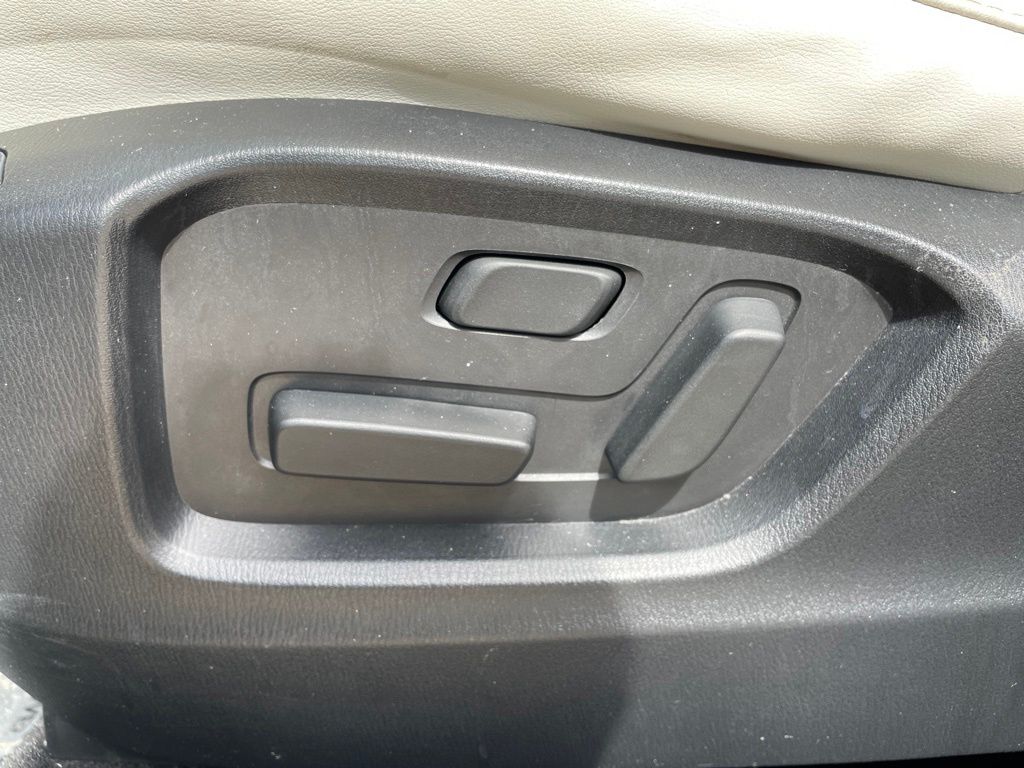 Used Car 2023 Mazda Cx-5  2.5 S Premium Package For Sale Under $30,000 In Georgetown, Texas