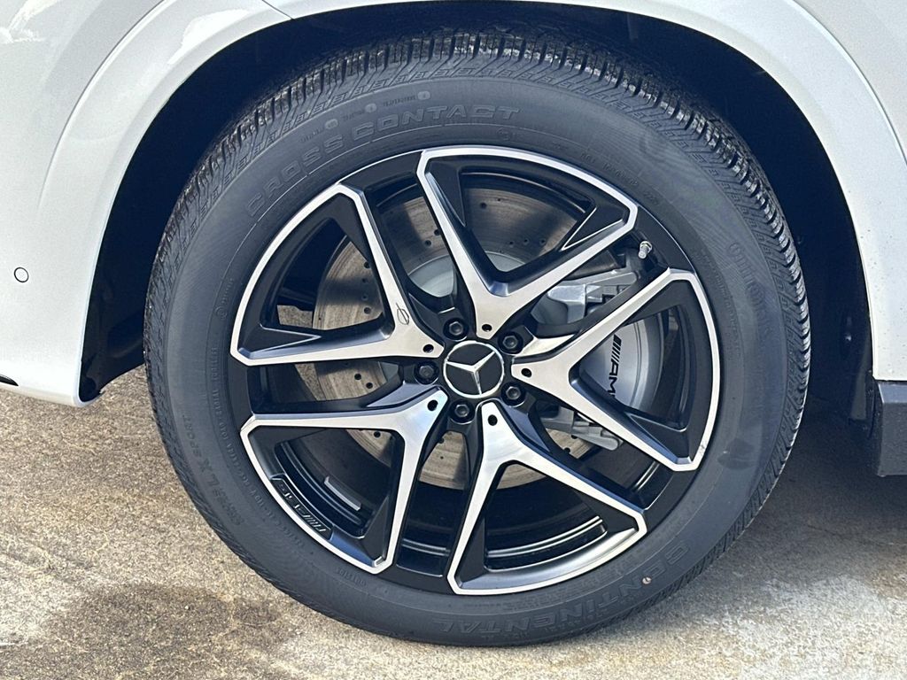 Thumbnail: 2026 Mercedes-Benz GLE - 7