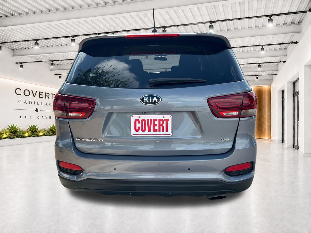 Used 2020 Silver Kia S image 9