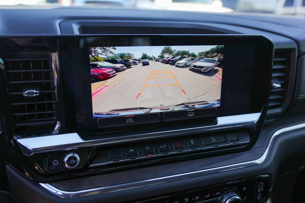 Used 2024 Black GMC SLT image 20