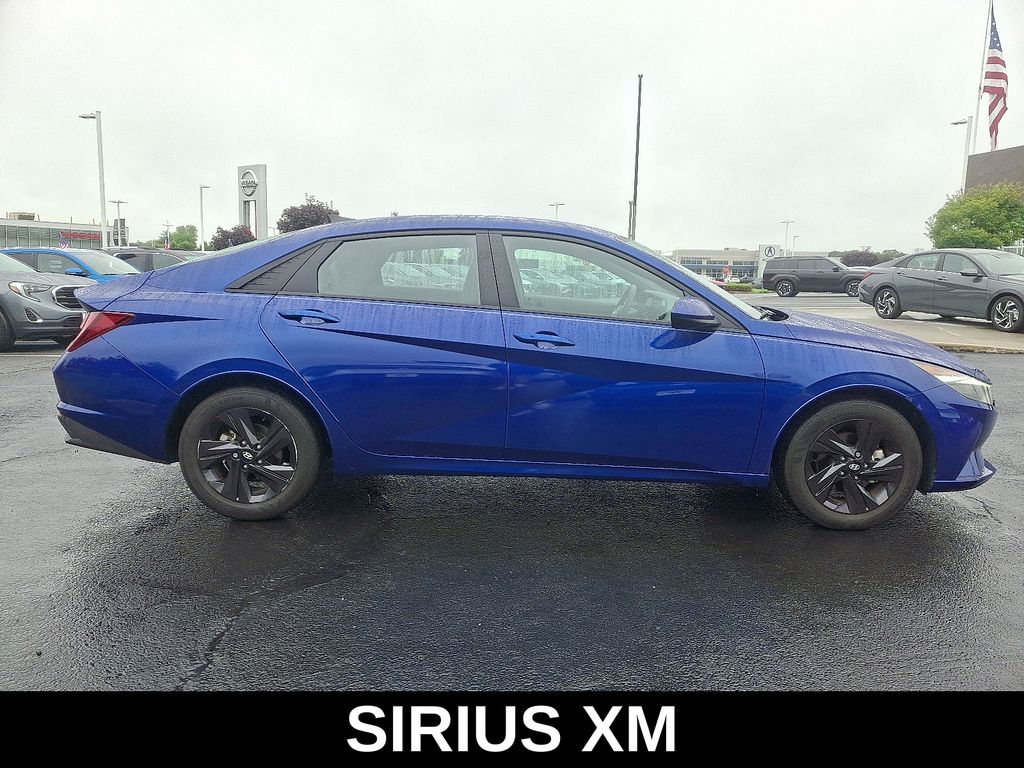 2022 Hyundai Elantra SEL 8