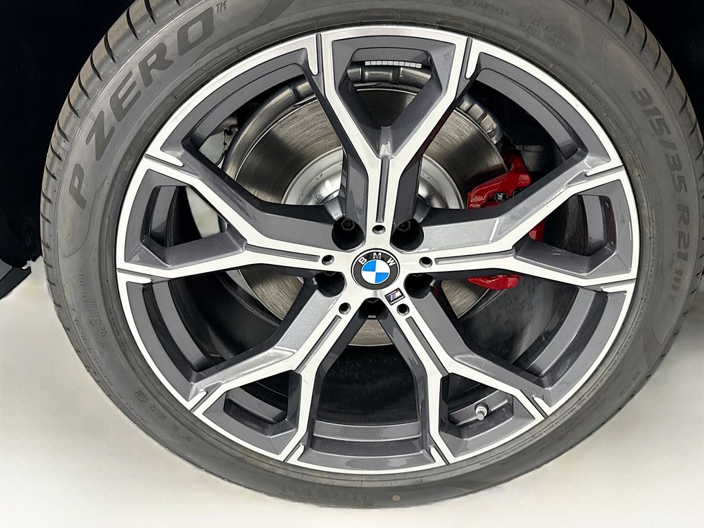 Thumbnail: 2026 BMW X5 - 32