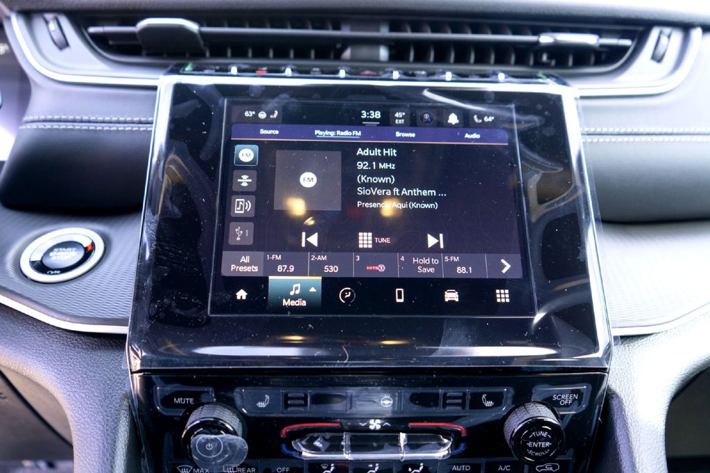 New Car 2025 Jeep Grand Cherokee L  Laredo For Sale Under $50,000 In Taylor, Texas