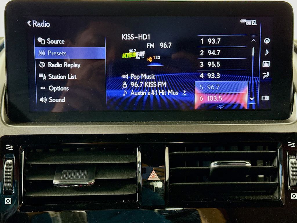 Thumbnail: 2023 Lexus GX - 15