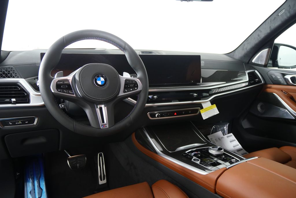 Thumbnail: 2026 BMW X7 - 21