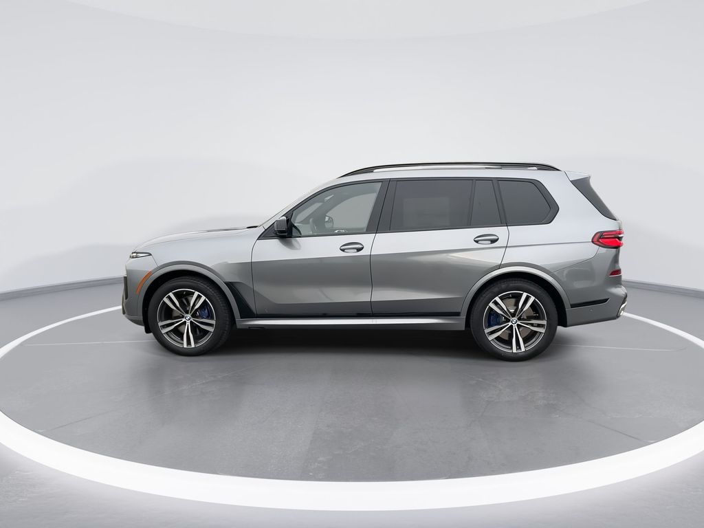 2025 BMW X7 M60i 5