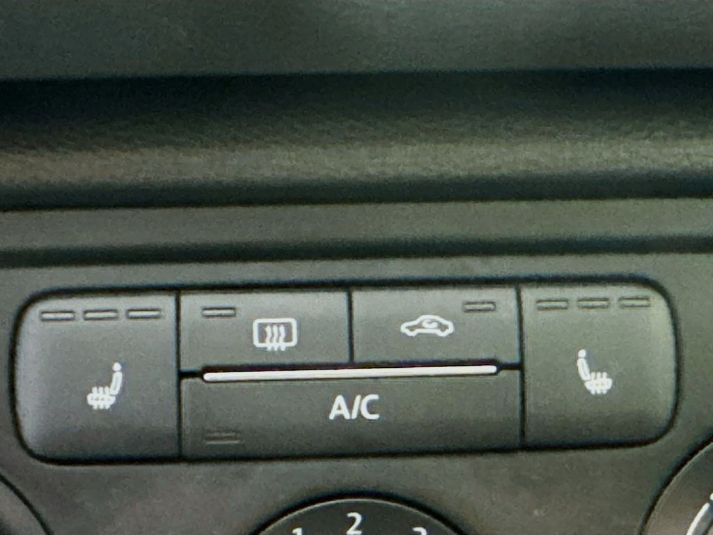 Used Car 2013 Volkswagen Beetle  2.5l For Sale Under $12,000 In Austin, Texas