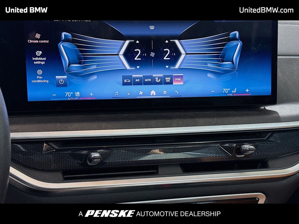 Thumbnail: 2024 BMW X5 - 11