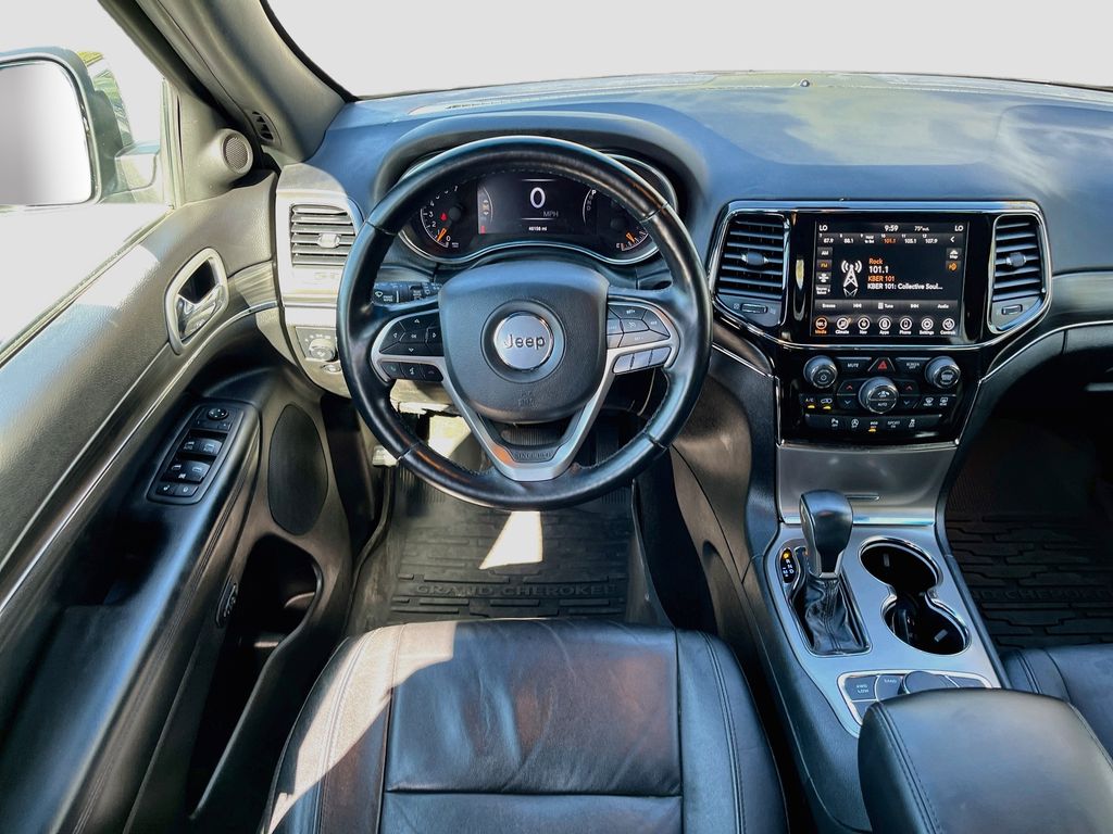 Used 2021 Gray Jeep Limited image 23