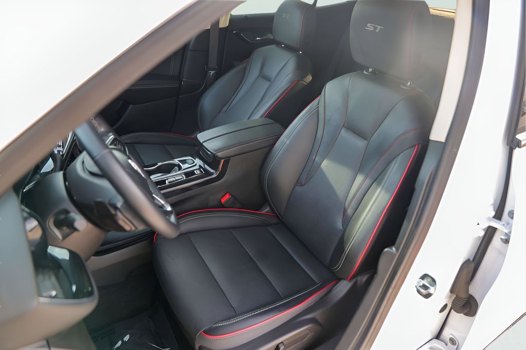 Used Car 2022 Buick Envision  Essence For Sale Under $25,000 In Austin, Texas