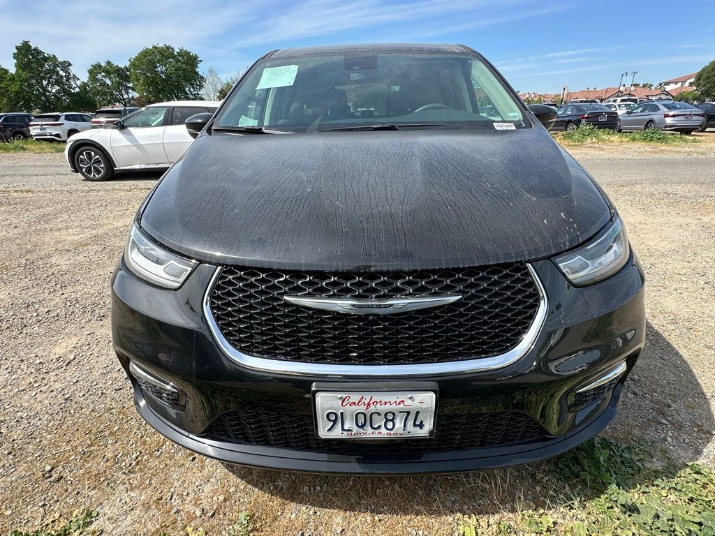 Used 2024 Black Chrysler Select image 2