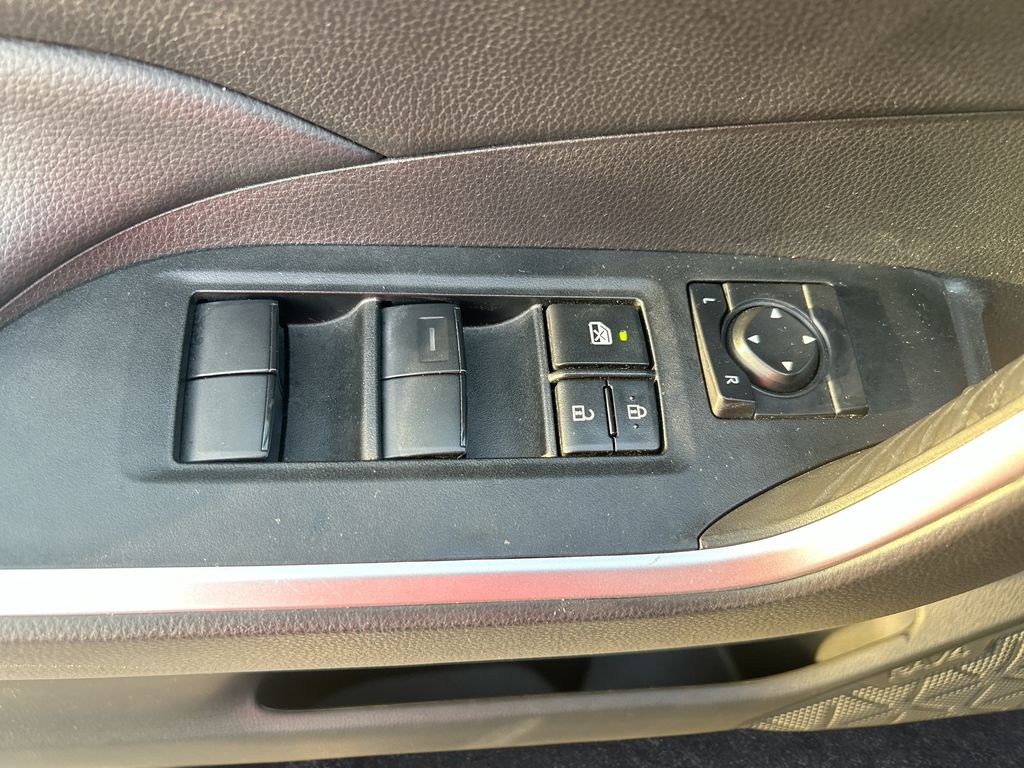 Thumbnail: 2024 Toyota RAV4 - 12