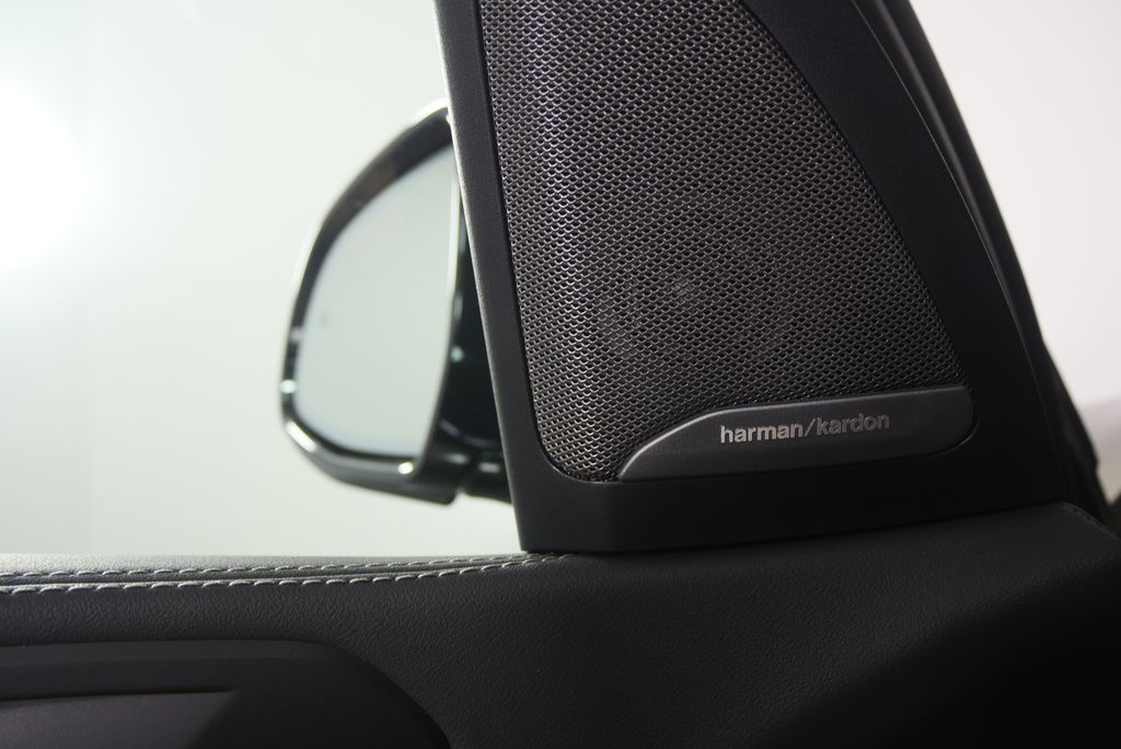 Thumbnail: 2026 BMW X5 - 9