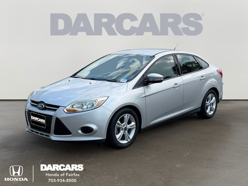 Ingot Silver 2014 Ford Focus Sedan Front-Wheel Drive 6-Speed Automatic