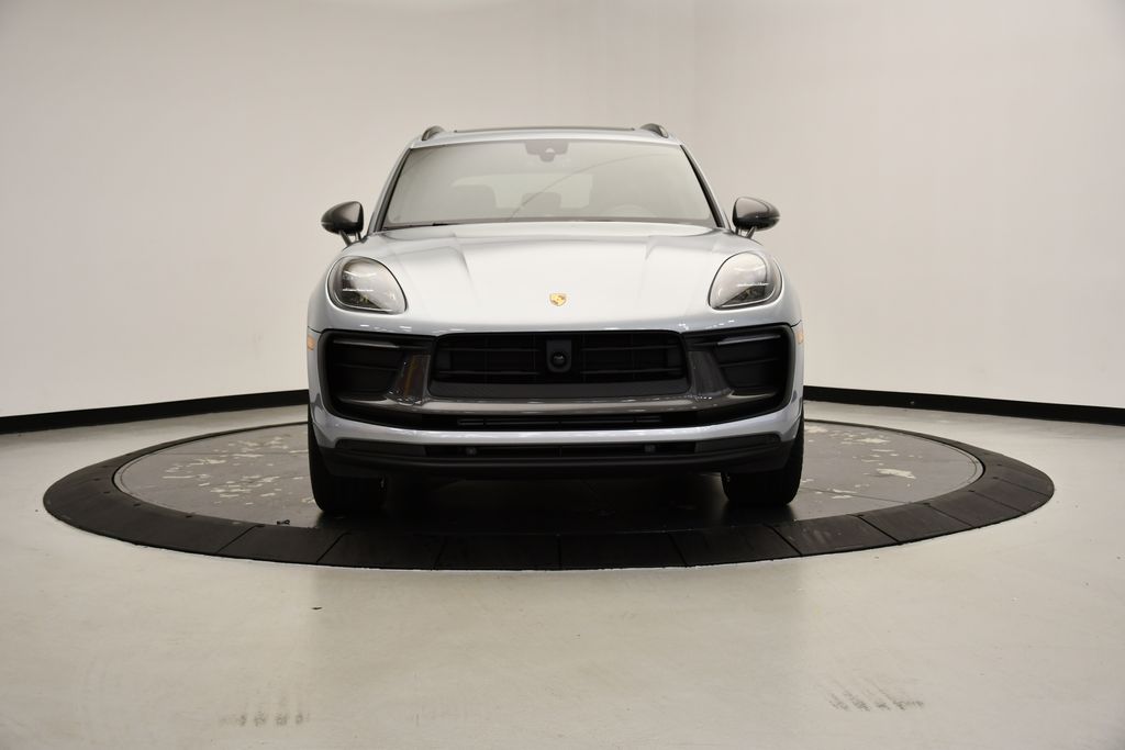 Thumbnail: 2025 Porsche Macan - 10