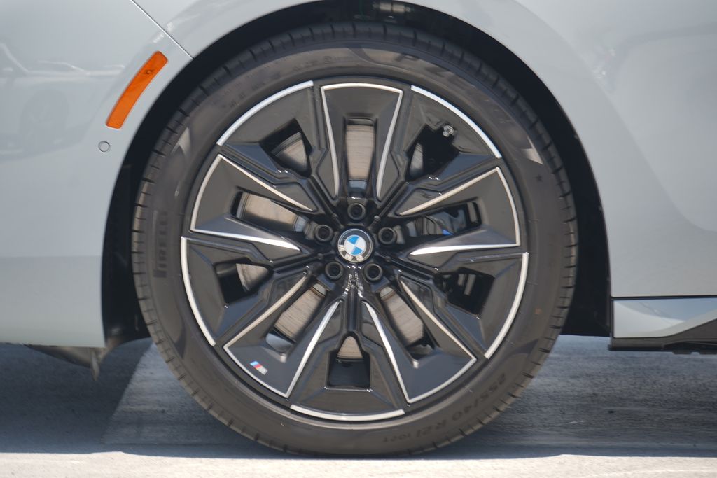 Thumbnail: 2025 BMW 7 Series - 5