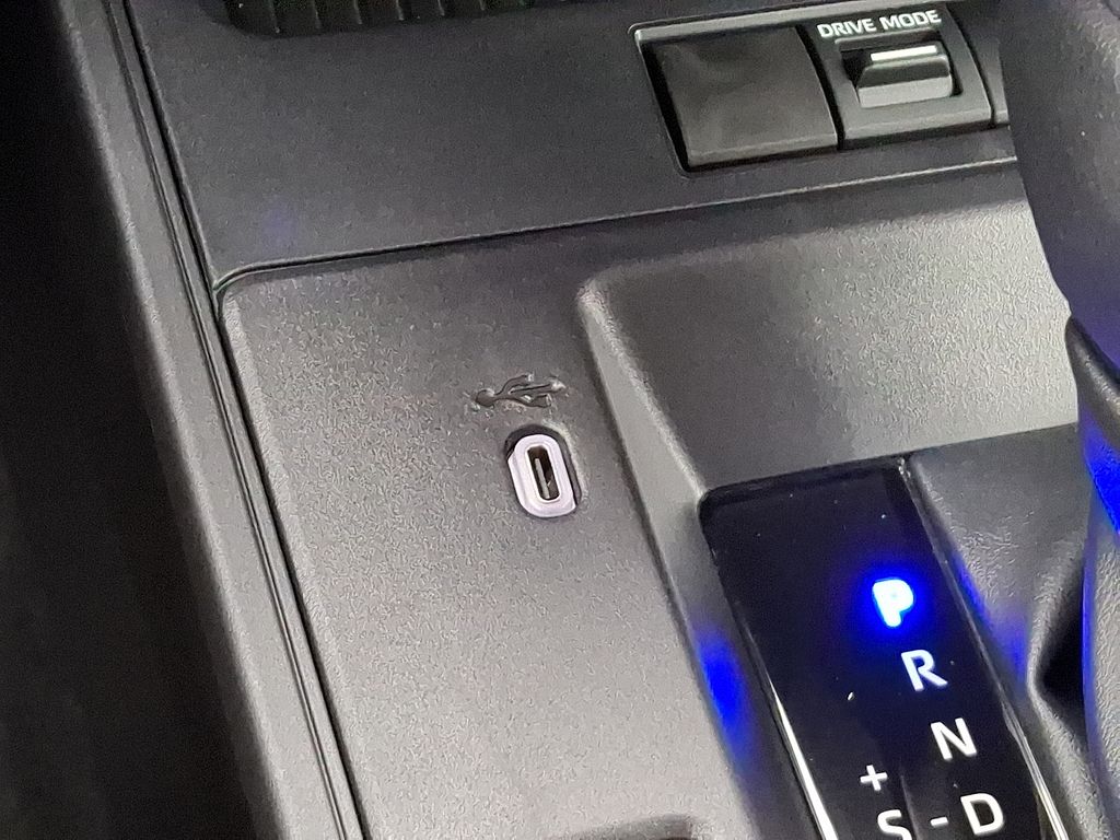 Thumbnail: 2026 Toyota Corolla Cross - 25