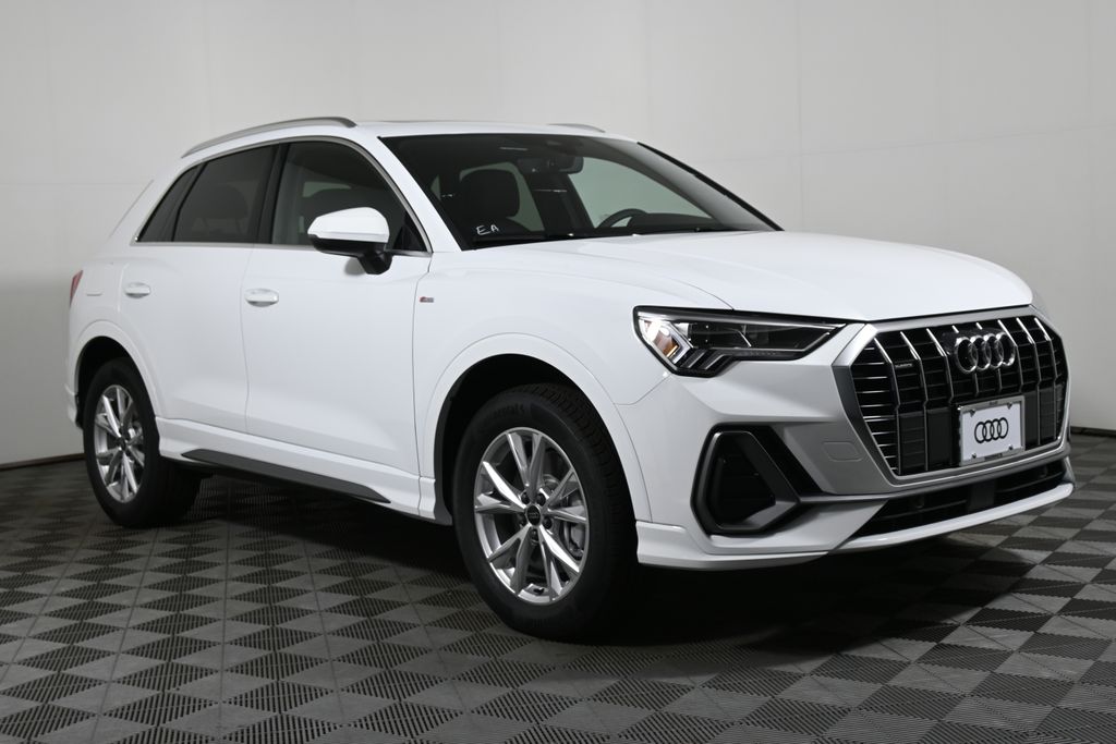 Thumbnail: 2025 Audi Q3 - 8