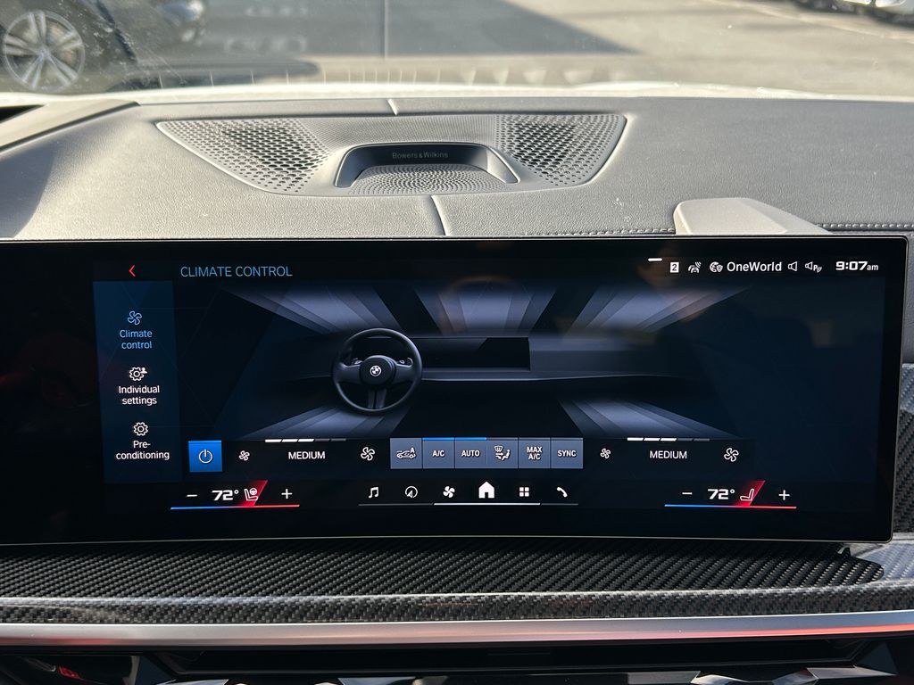 2025 BMW X6 M 24