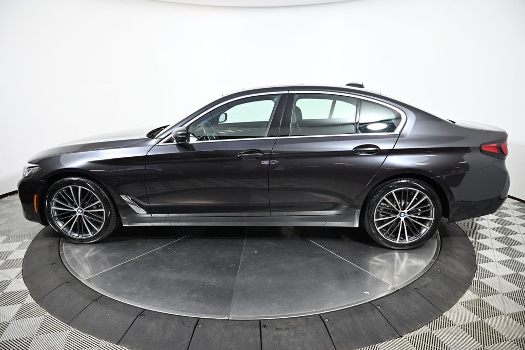 Thumbnail: 2022 BMW 5 Series - 2