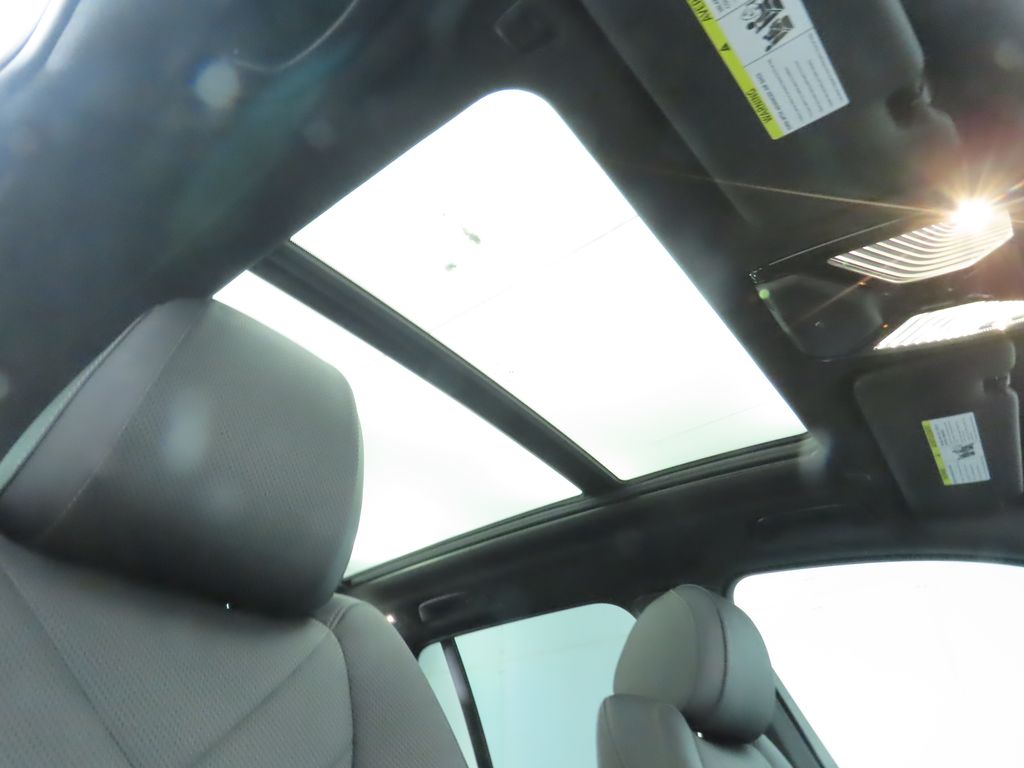 Thumbnail: 2023 BMW X5 - 19