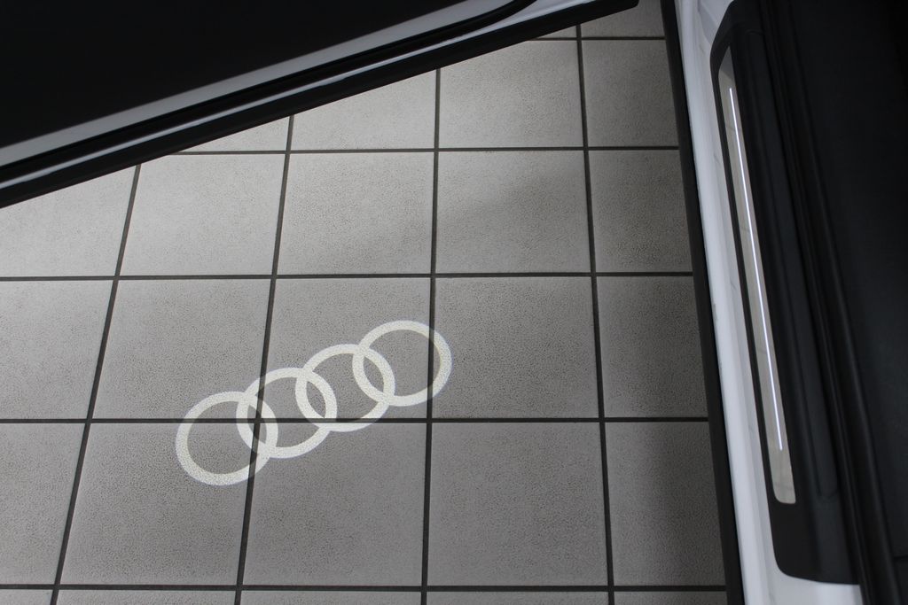 Thumbnail: 2025 Audi Q5 - 15