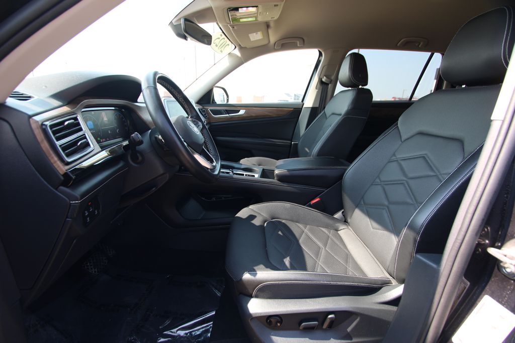 Used 2025 Volkswagen Atlas SUV