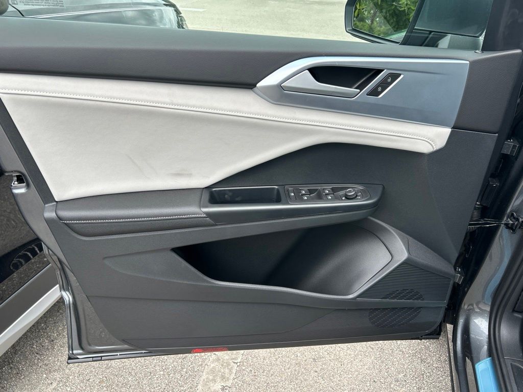 New 2026 Gray Volkswagen 1.5T SE image 17