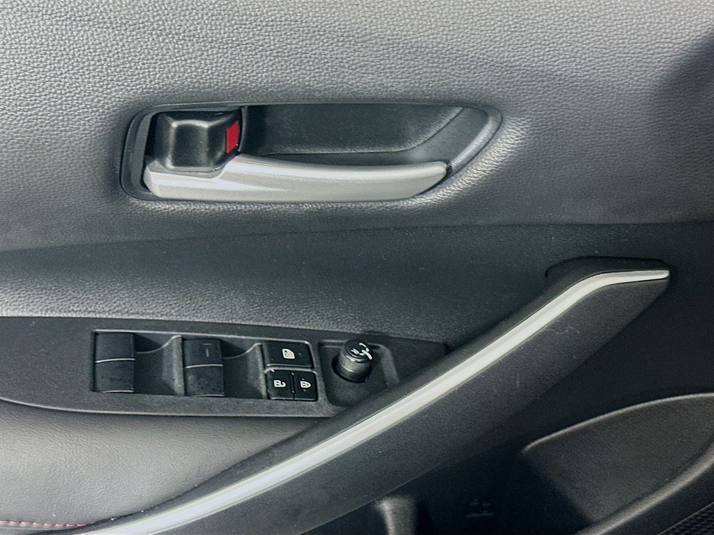 Thumbnail: 2023 Toyota Corolla - 18