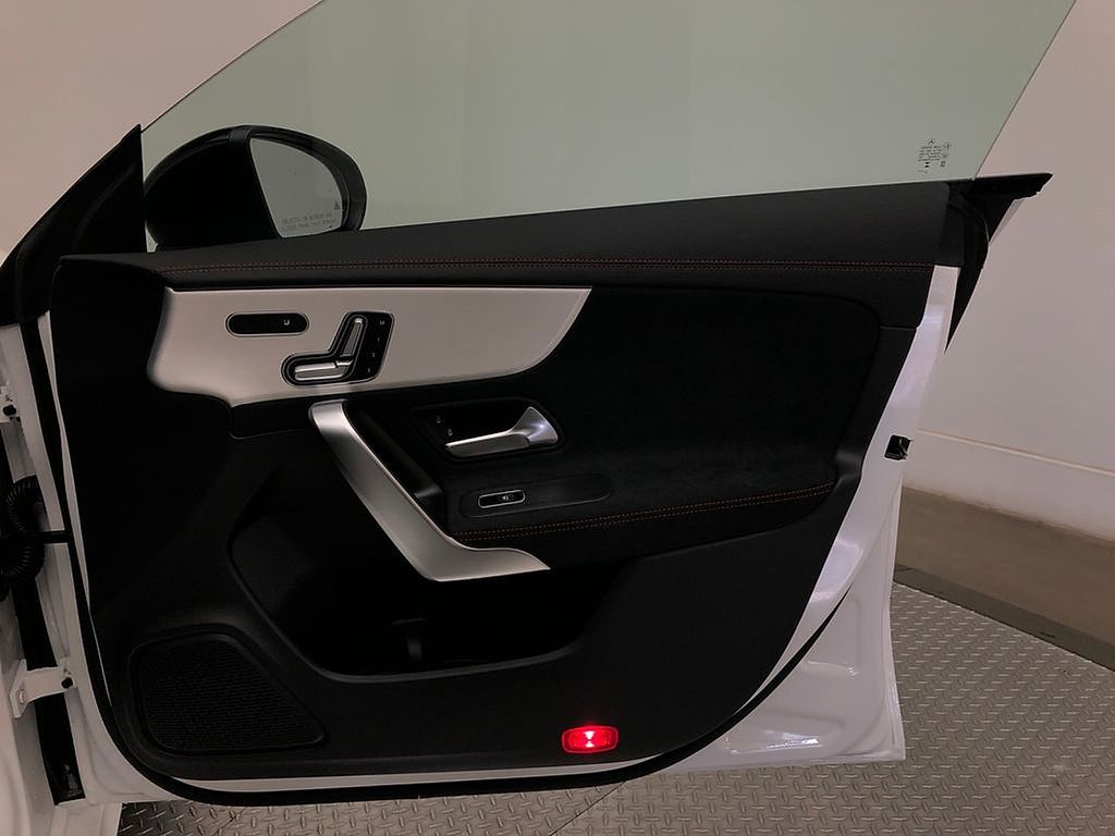 Thumbnail: 2024 Mercedes-Benz CLA - 15