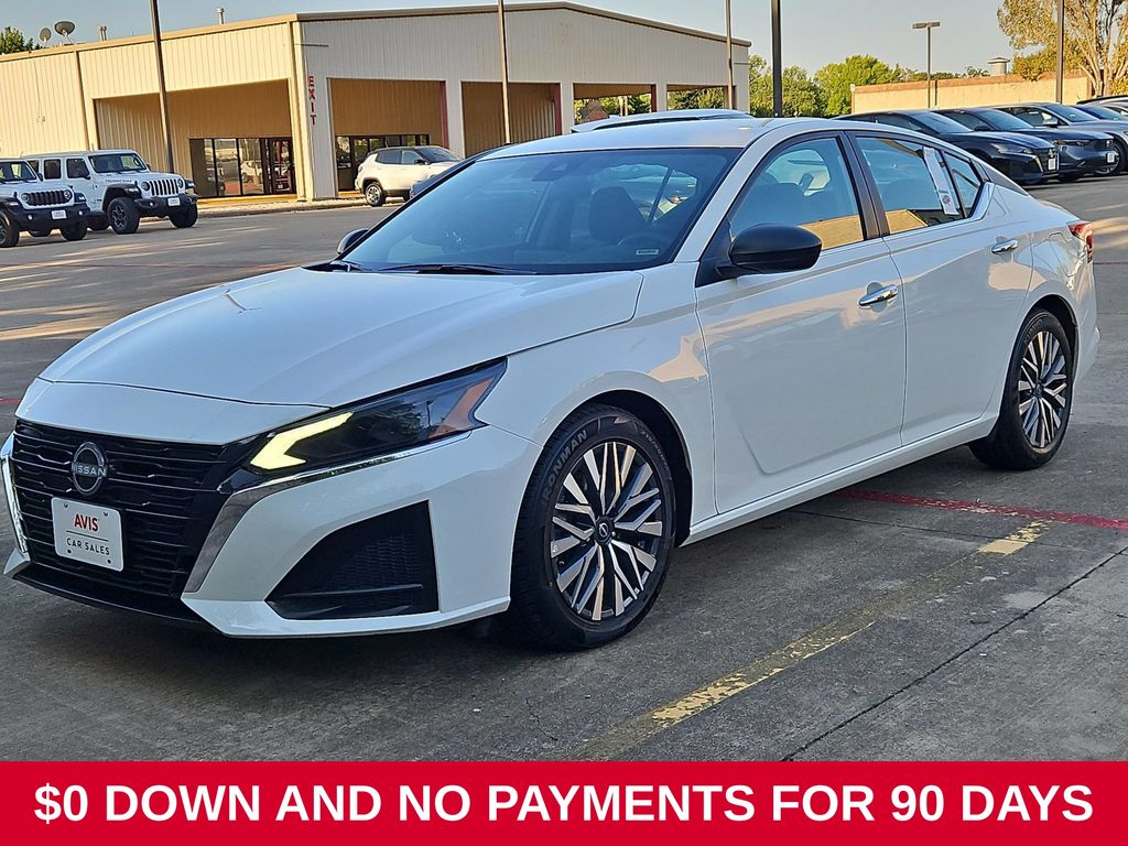 Glacier White 2025 Nissan Altima Sedan Front-Wheel Drive Continuously Variable Transmission