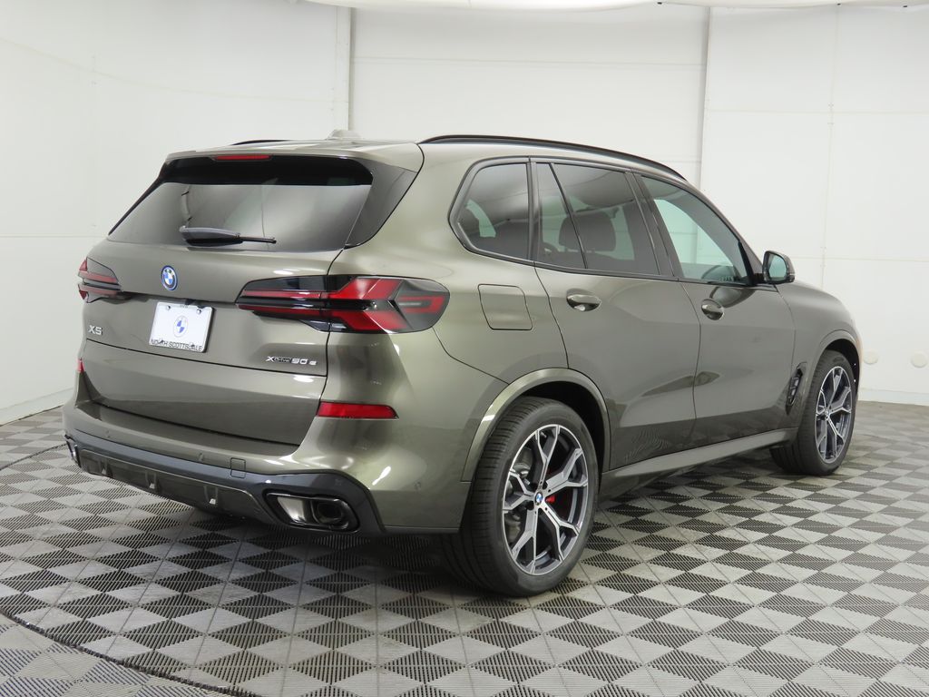 Thumbnail: 2026 BMW X5 - 5