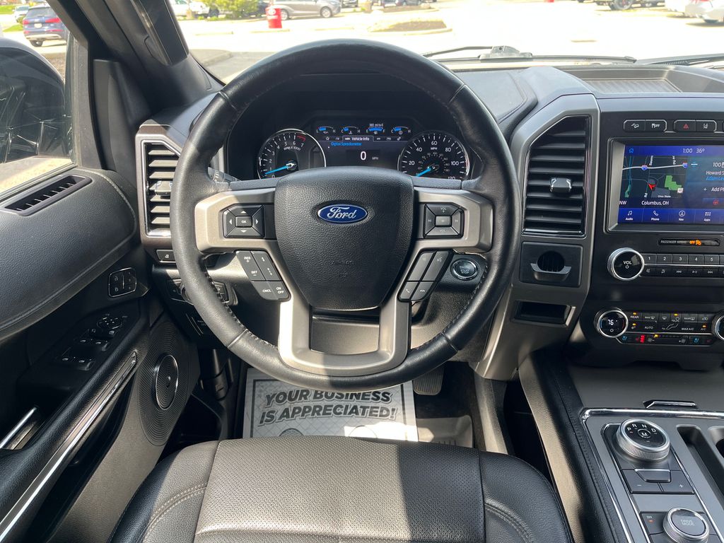 2021 Ford Expedition XLT photo