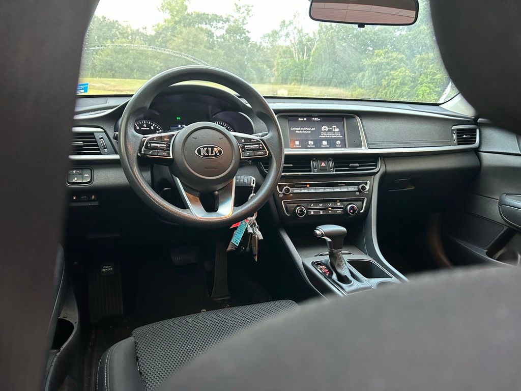 Thumbnail: 2020 Kia Optima - 12