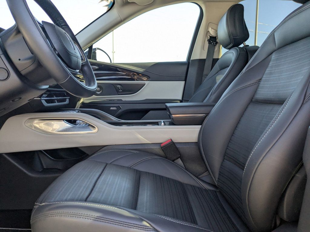 2025 Lincoln Nautilus Reserve