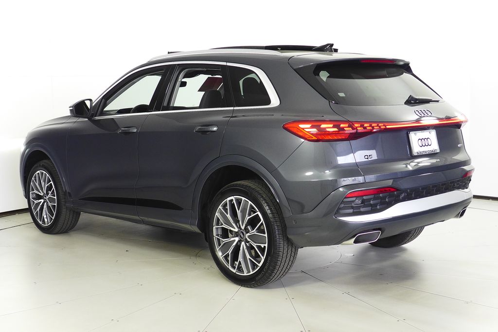 Thumbnail: 2025 Audi Q5 - 9