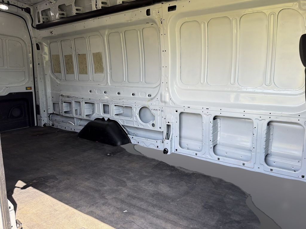 Used 2023 White Ford Base image 16
