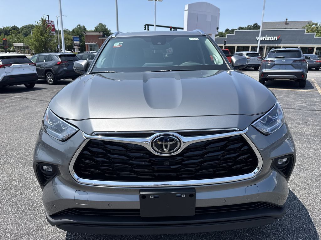 New 2026 Toyota Highlander SUV