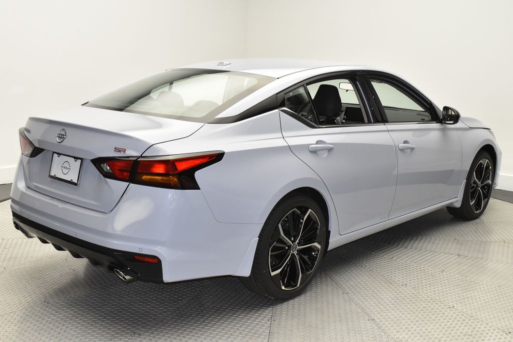 Thumbnail: 2025 Nissan Altima - 5