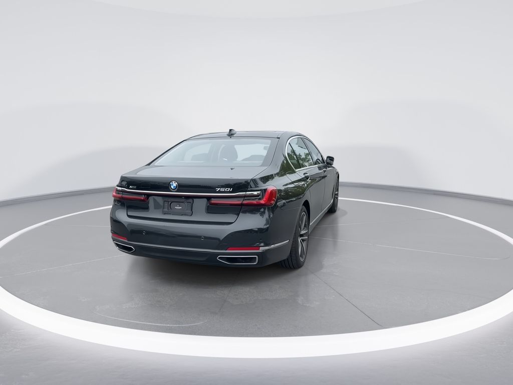 Thumbnail: 2020 BMW 7 Series - 7