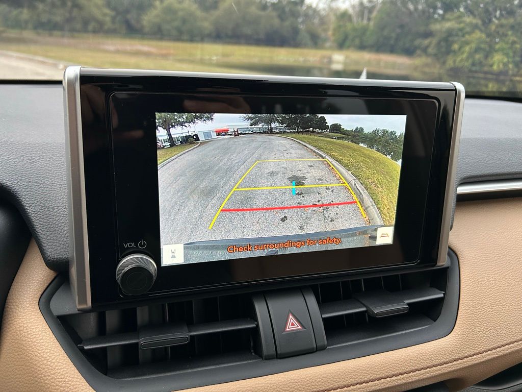 Thumbnail: 2025 Toyota RAV4 - 24