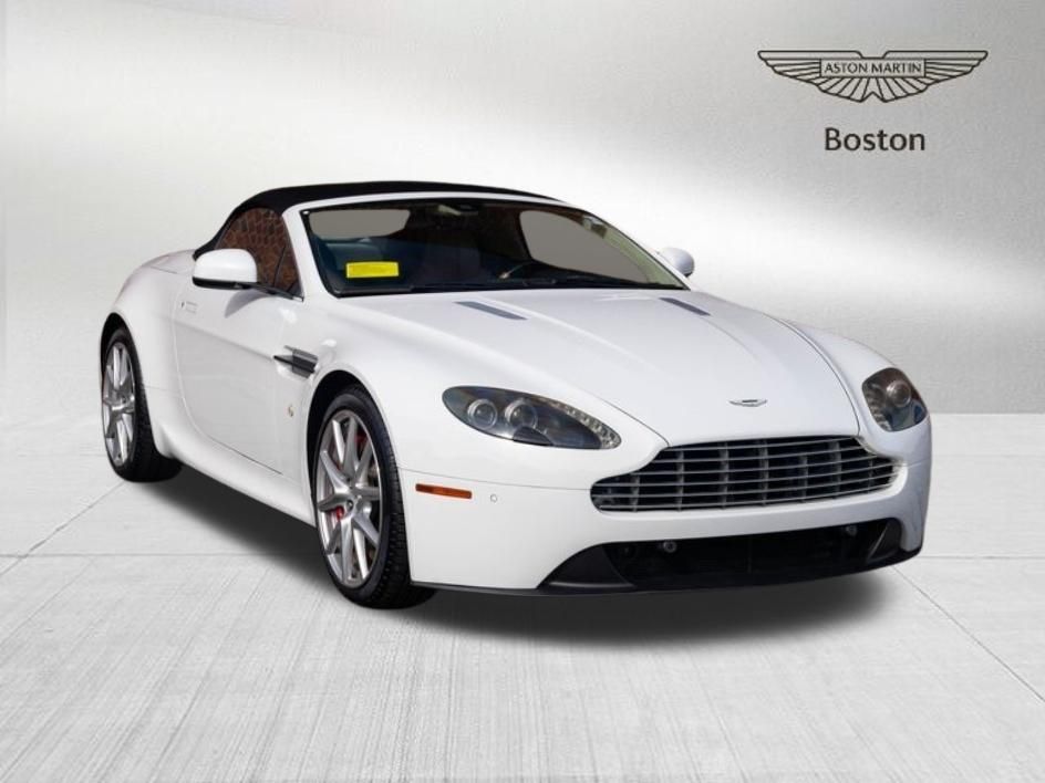 /2015 Aston-Martin V8-Vantage