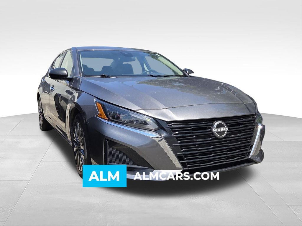 Gray (Gun Metallic) 2025 Nissan Altima Sedan Front-Wheel Drive Continuously Variable Transmission