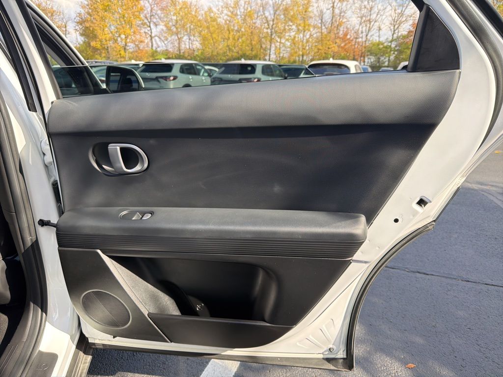 Thumbnail: 2024 Hyundai Ioniq 5 - 24