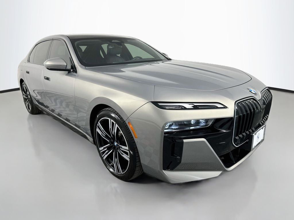 Thumbnail: 2025 BMW 7 Series - 3