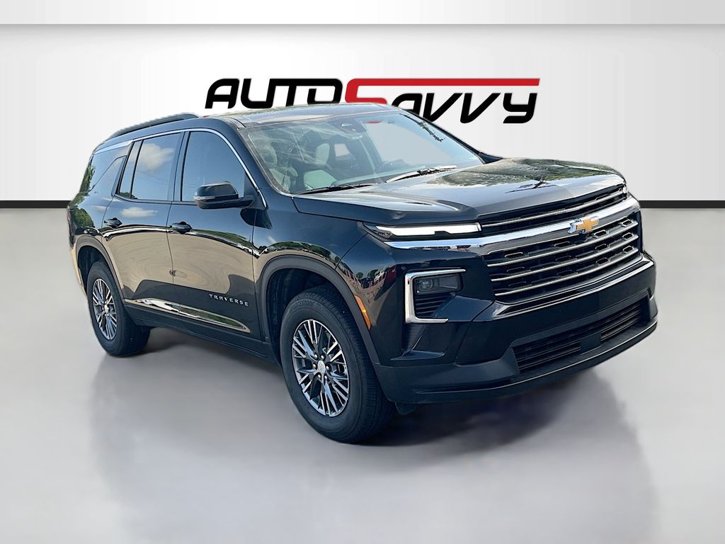 Mosaic Black Metallic 2026 Chevrolet Traverse SUV / Crossover Front-Wheel Drive 8-Speed Automatic