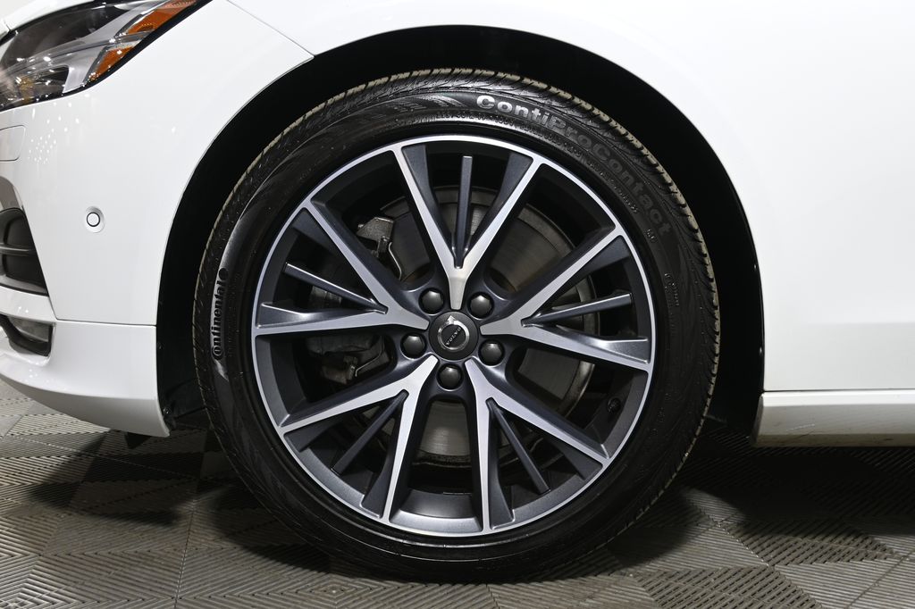 Thumbnail: 2017 Volvo S90 - 12