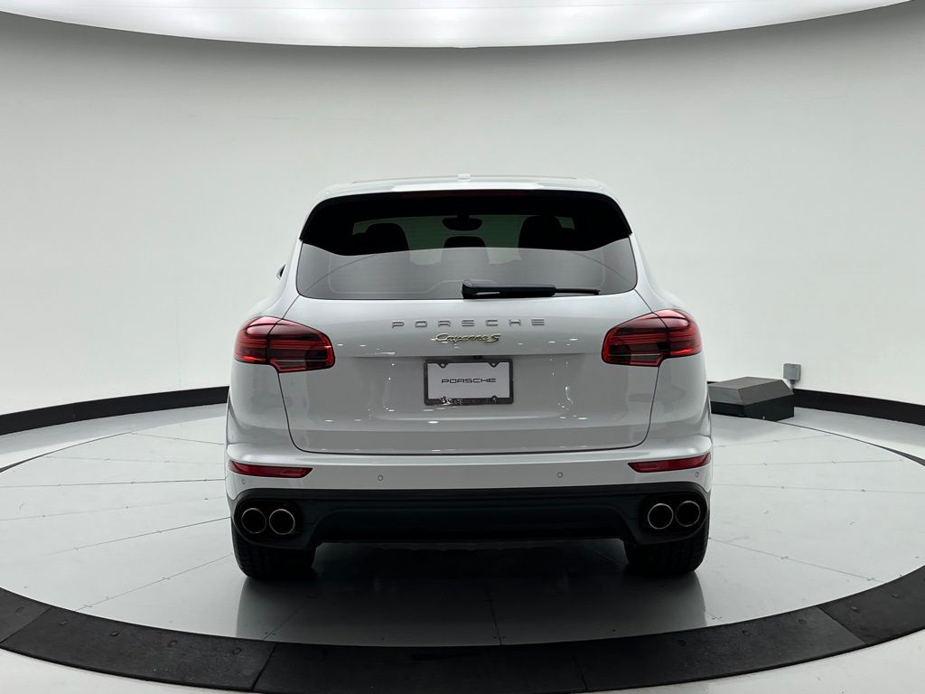 Thumbnail: 2015 Porsche Cayenne - 10