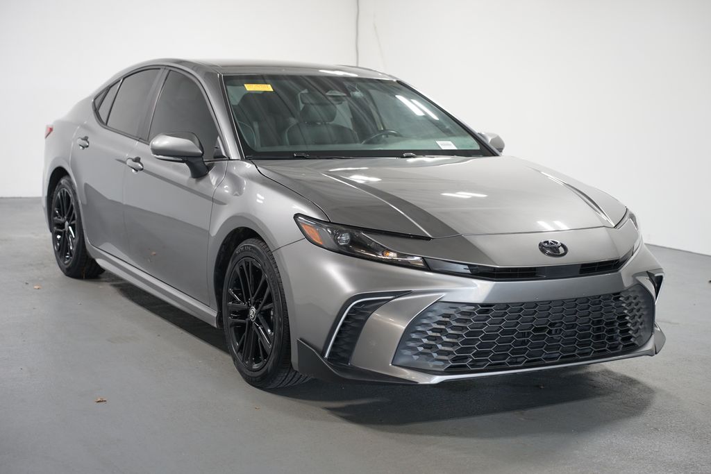 Thumbnail: 2025 Toyota Camry - 3