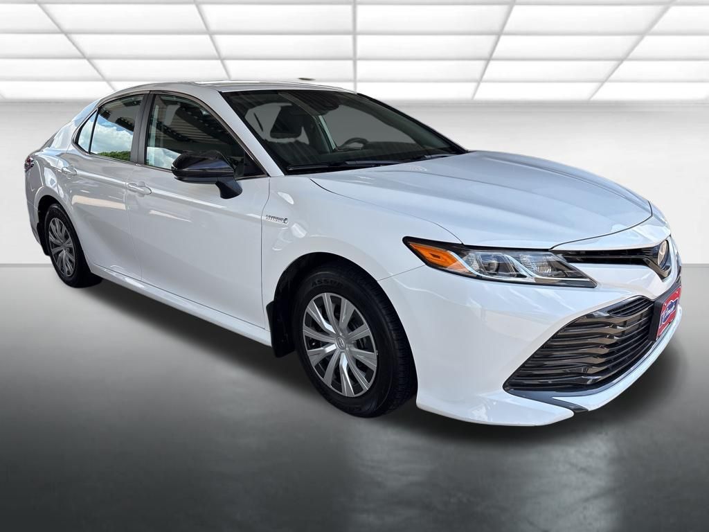 Super White 2019 Toyota Camry Hybrid LE FWD Sedan Front-Wheel Drive Continuously Variable Transmission